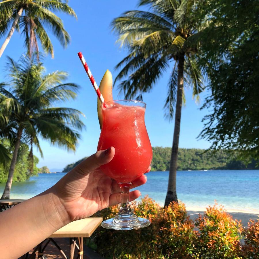 Fridays Puerto Galera Hotel Luaran gambar